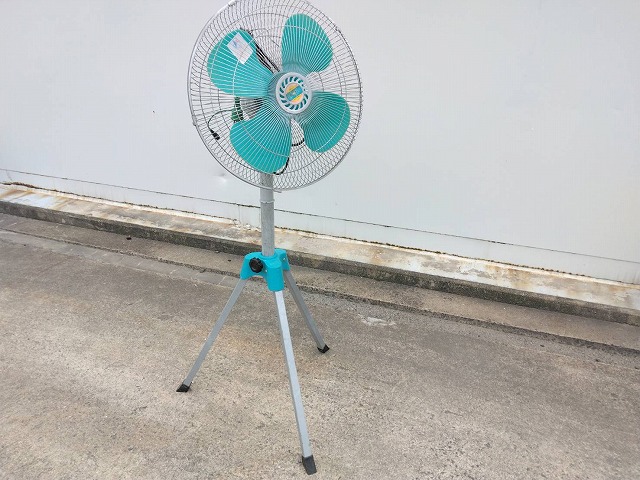 高所作業車